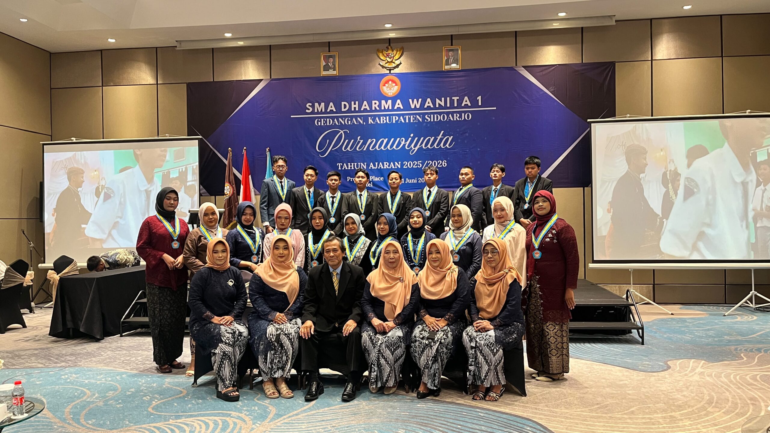Tangis Haru dan Deretan Prestasi Warnai Purnawiyata SMA Dharma Wanita 1 Gedangan 2026, Banyak Lulusan Tembus PTN Favorit!