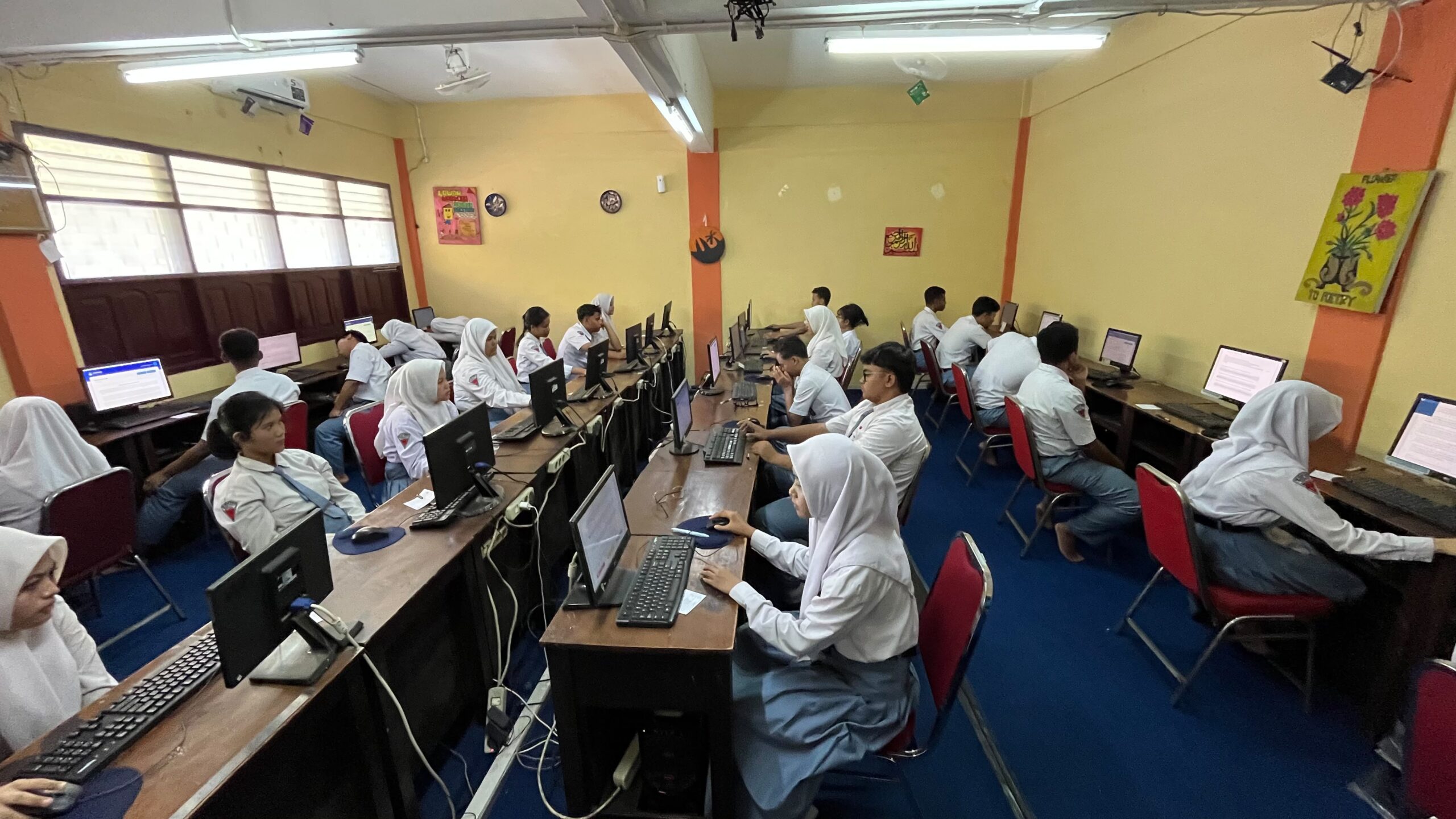 Mantapkan Kesiapan Menghadapi TKA, SMA Dharma Wanita 1 Gedangan Gelar Gladi Bersih Hari Pertama